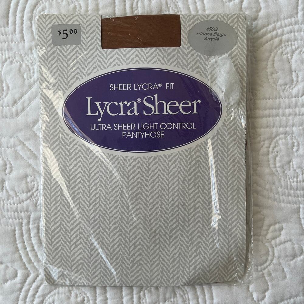 Lycra Sheer Light Control Pantyhose Hosiery Nylons Size Ample Picone Beige NWT